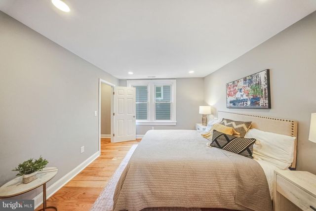 2605 MONROE ST NE, Washington, DC 20018