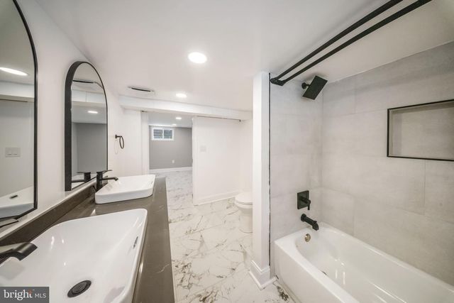 2605 MONROE ST NE, Washington, DC 20018