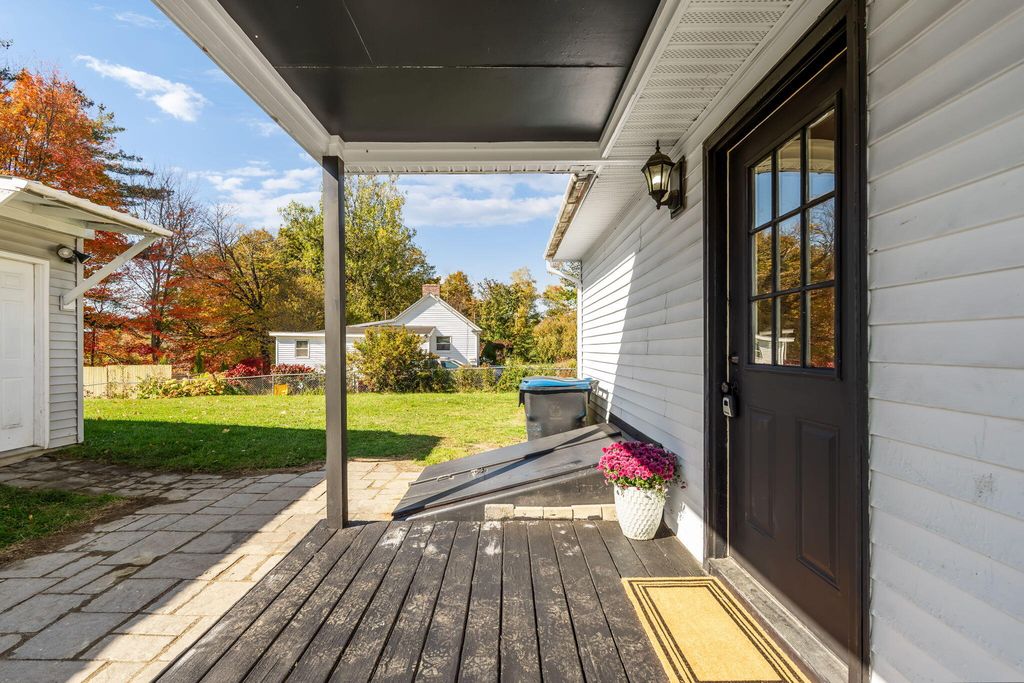 22 Towle Street, Auburn, ME 04210 — photo 5