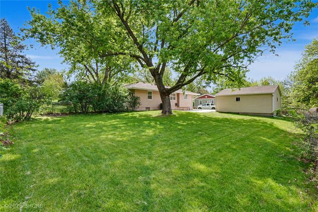 1910 NW 81st Street, Clive, IA 50325