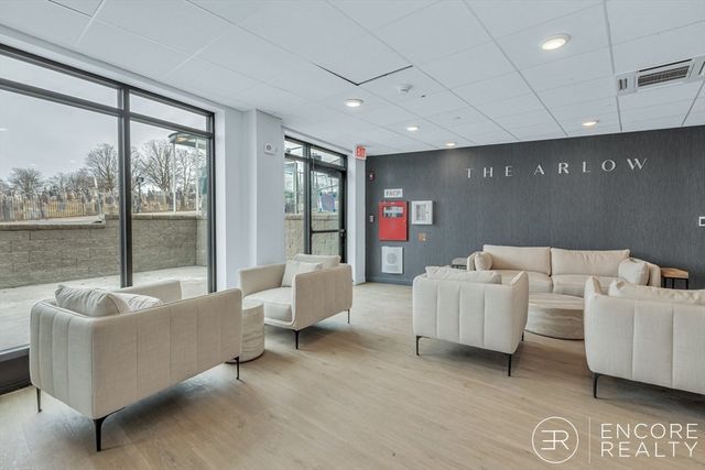 375 Cummins Hwy 404, Boston, MA 02131