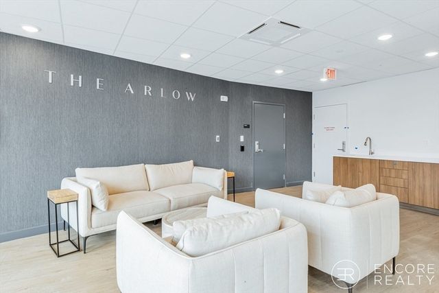 375 Cummins Hwy 404, Boston, MA 02131