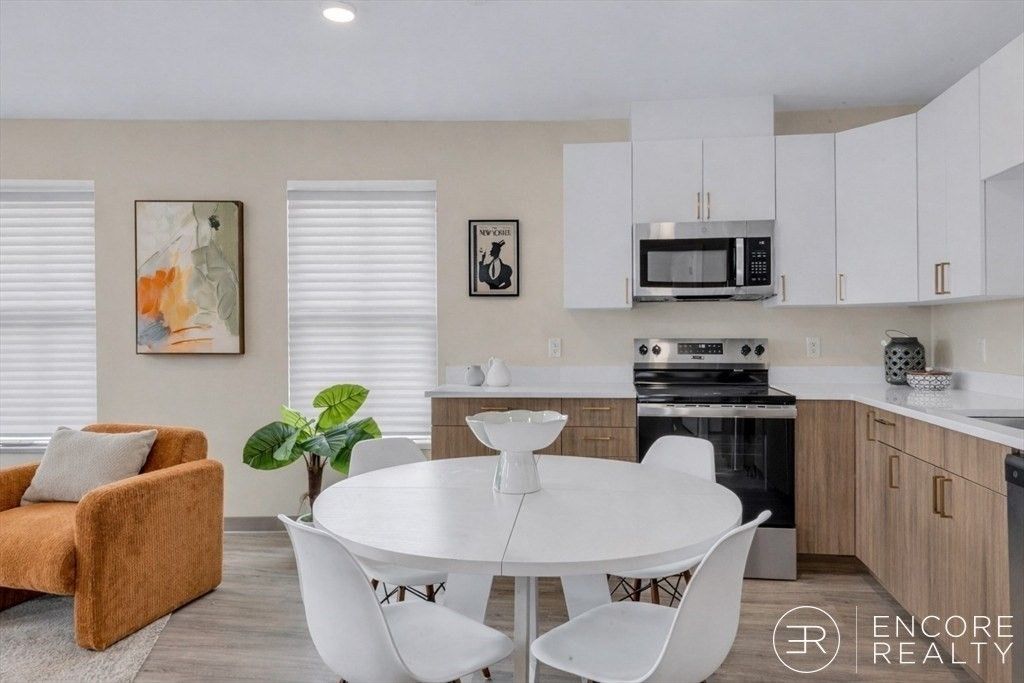 375 Cummins Hwy 404, Boston, MA 02131