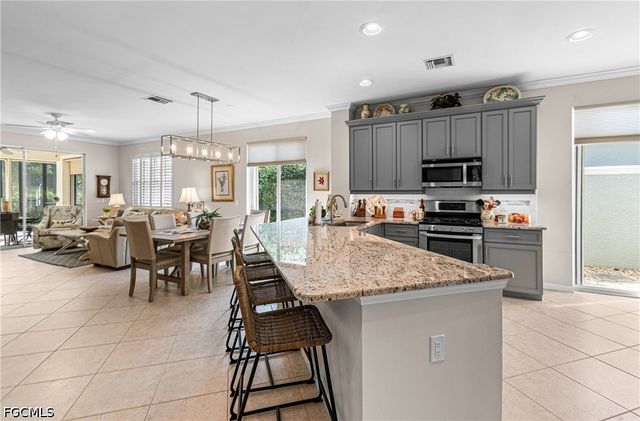 10633 Avila CIR, Fort Myers, FL 33913