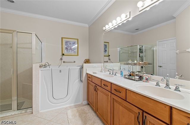 10633 Avila CIR, Fort Myers, FL 33913