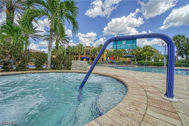 10633 Avila CIR, Fort Myers, FL 33913