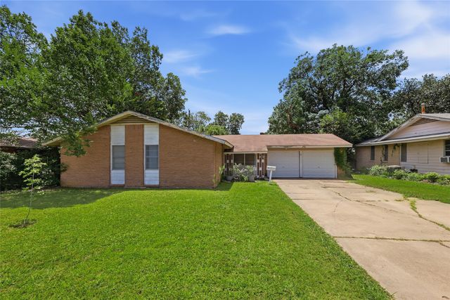 2006 Exeter Street, Irving, TX 75062