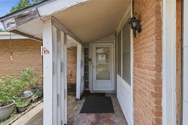 2006 Exeter Street, Irving, TX 75062