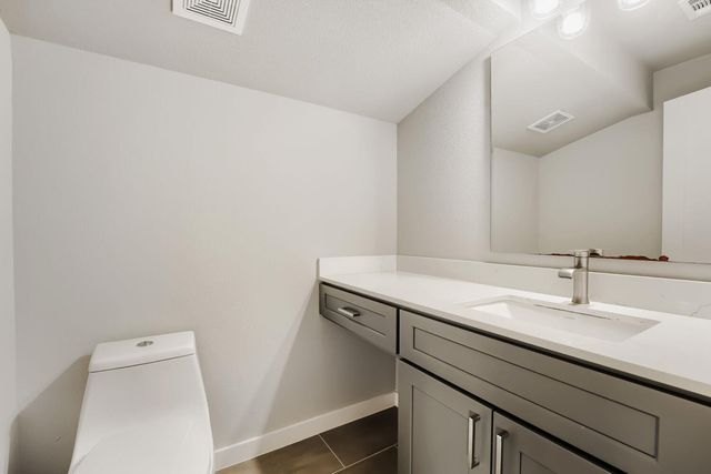 1200 Stobaugh ST A, Austin, TX 78757