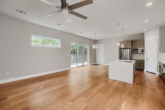 1200 Stobaugh ST A, Austin, TX 78757