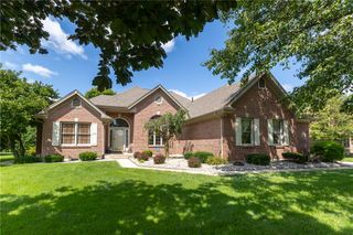 2464 Shenandoah Drive, Troy, OH 45373