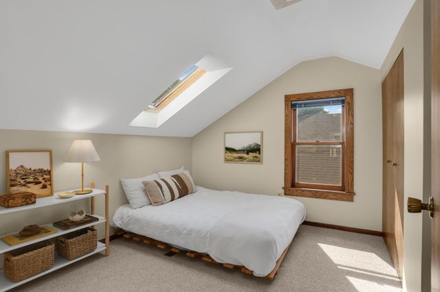 3521 E Minnehaha Parkway, Minneapolis, MN 55417