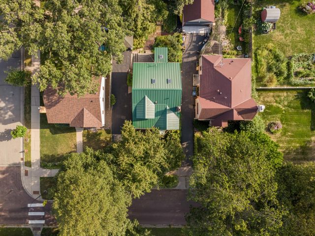 3521 E Minnehaha Parkway, Minneapolis, MN 55417