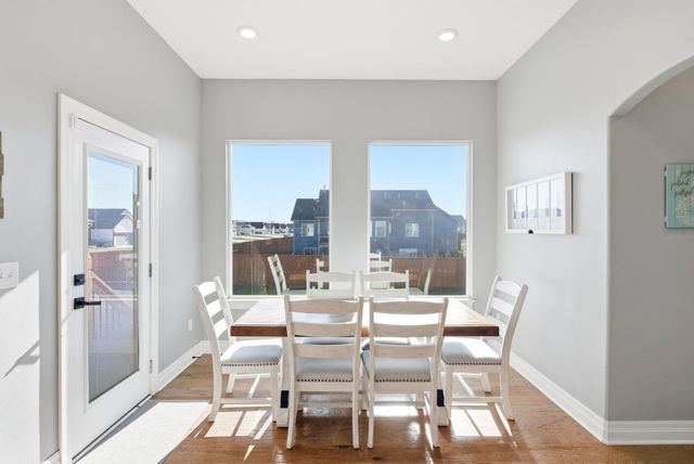 2733 N Eagle Ct, Wichita, KS 67226