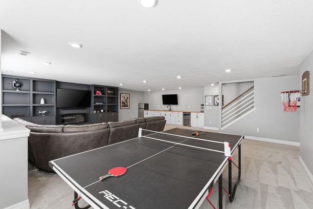 2733 N Eagle Ct, Wichita, KS 67226