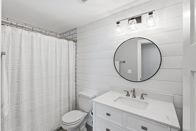 2733 N Eagle Ct, Wichita, KS 67226