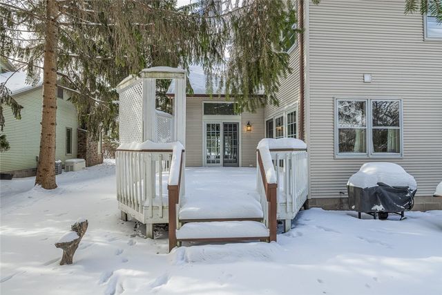 22 Bishops Court, Pittsford, NY 14534