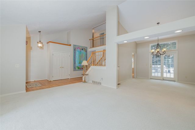 22 Bishops Court, Pittsford, NY 14534