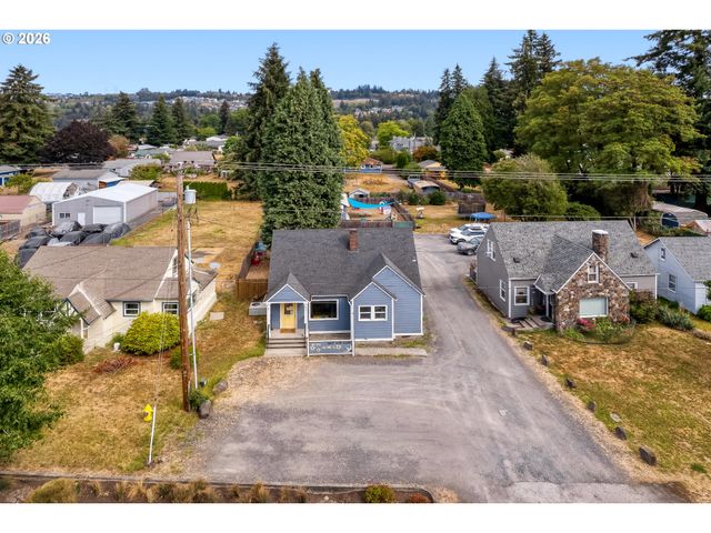 853 E St, Washougal, WA 98671