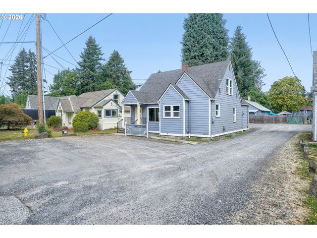 853 E St, Washougal, WA 98671