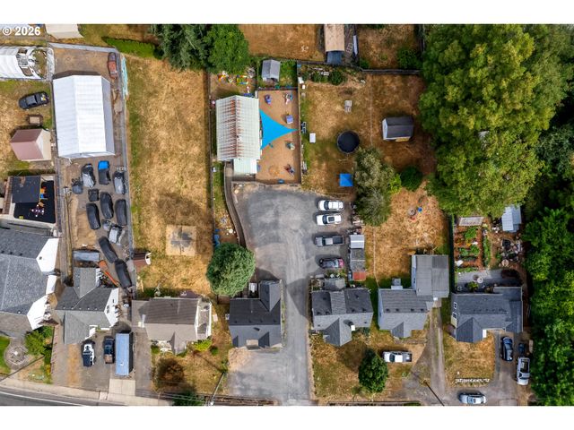 853 E St, Washougal, WA 98671