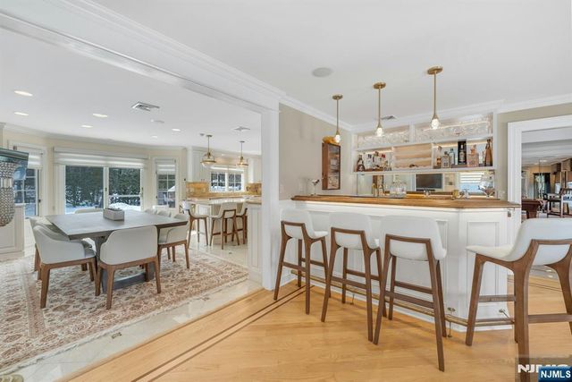 1 Seton Lane, Mahwah, NJ 07430