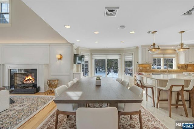 1 Seton Lane, Mahwah, NJ 07430