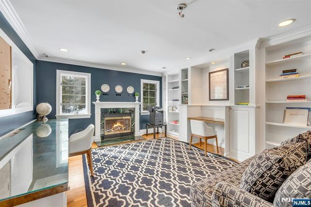 1 Seton Lane, Mahwah, NJ 07430