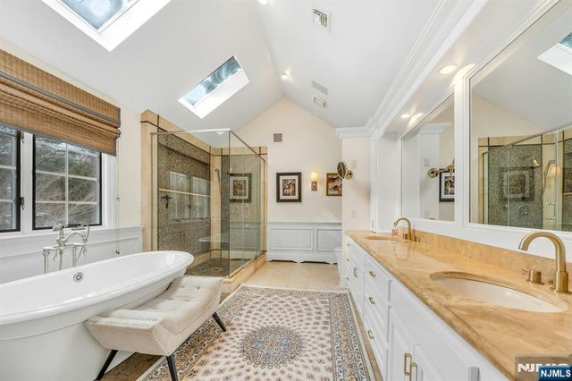 1 Seton Lane, Mahwah, NJ 07430