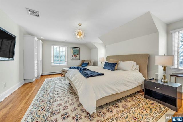 1 Seton Lane, Mahwah, NJ 07430