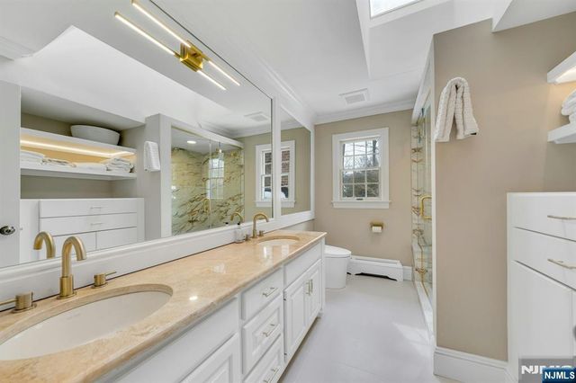 1 Seton Lane, Mahwah, NJ 07430