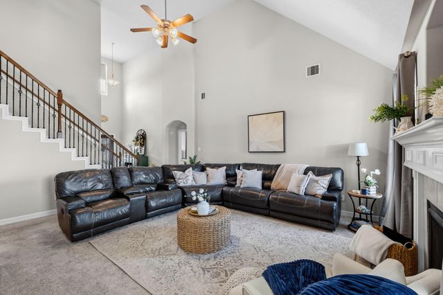 9706 Suffolk Downs Drive, Mont Belvieu, TX 77523