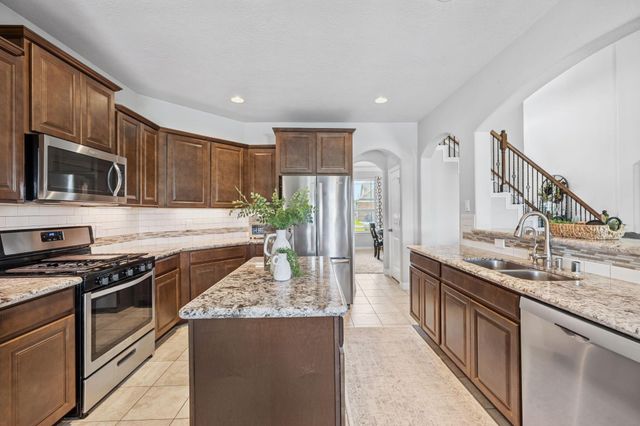 9706 Suffolk Downs Drive, Mont Belvieu, TX 77523