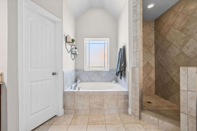 9706 Suffolk Downs Drive, Mont Belvieu, TX 77523