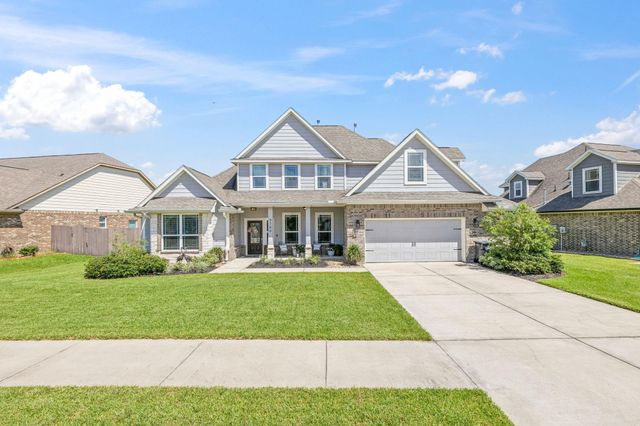9706 Suffolk Downs Drive, Mont Belvieu, TX 77523