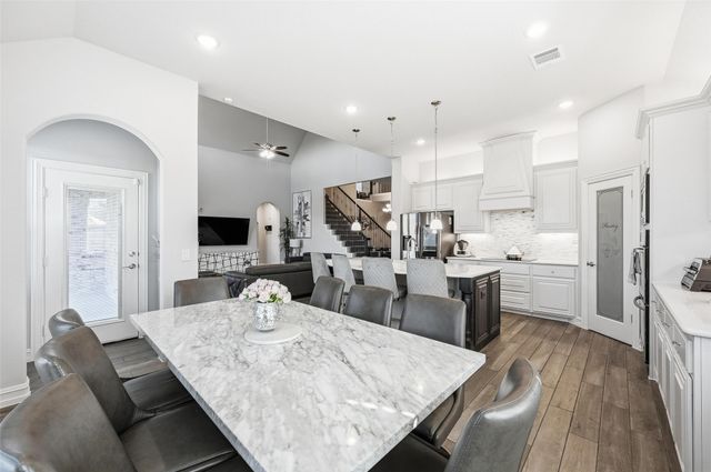 609 Dusty Glen Trail, Midlothian, TX 76065