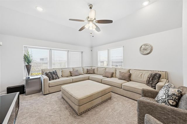 609 Dusty Glen Trail, Midlothian, TX 76065