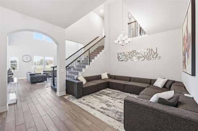 609 Dusty Glen Trail, Midlothian, TX 76065