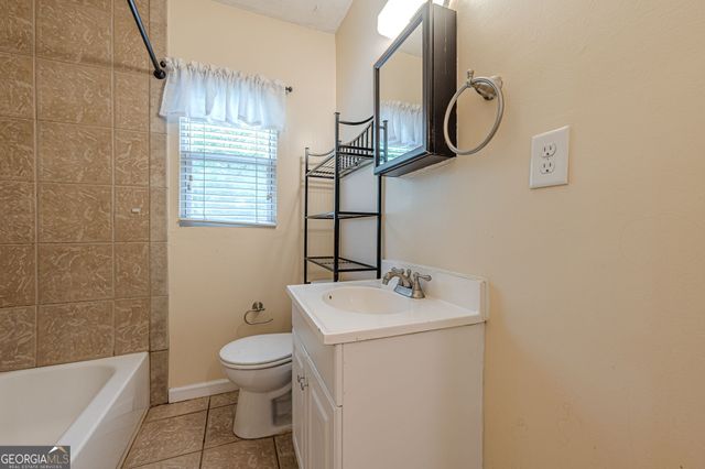 275 Amy Drive NE, Marietta, GA 30060