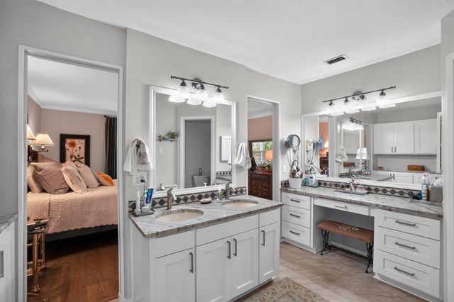 1622 Twin Island Drive DR, Lockhart, TX 78644