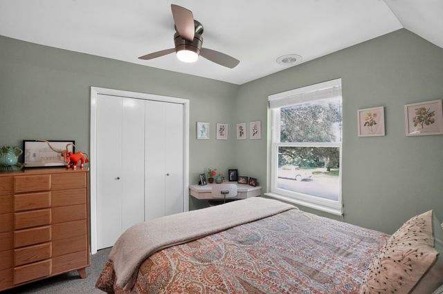 1622 Twin Island Drive DR, Lockhart, TX 78644