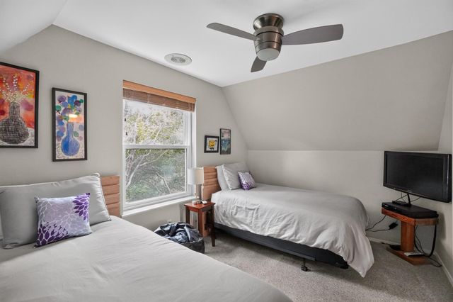 1622 Twin Island Drive DR, Lockhart, TX 78644