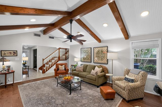 1622 Twin Island Drive DR, Lockhart, TX 78644