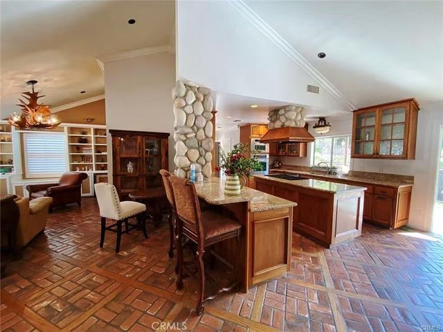 792 El Vallencito, Walnut, CA 91789