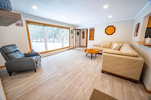 W11265 US Highway 10, Prescott, WI 54021