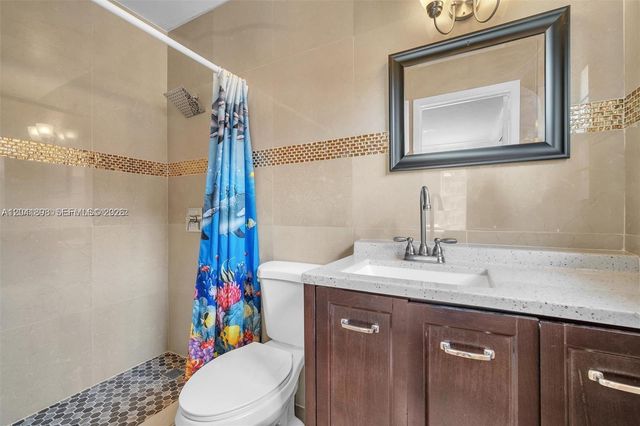 1635 Hollywood Blvd, Hollywood, FL 33020