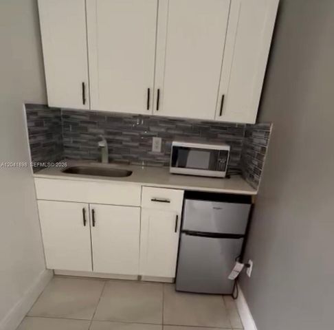 1635 Hollywood Blvd, Hollywood, FL 33020