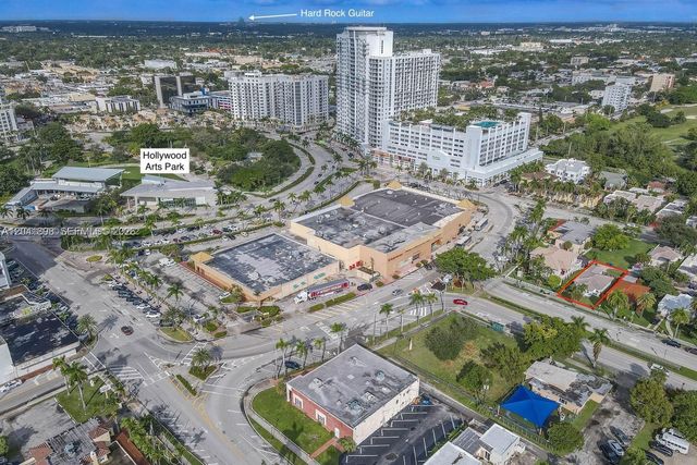 1635 Hollywood Blvd, Hollywood, FL 33020