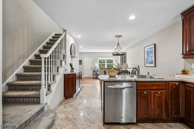 600 4Th Ave, Westfield Town, NJ 07090