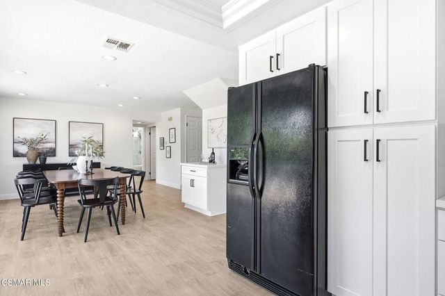 27833 Via Amistosa, Agoura Hills, CA 91301